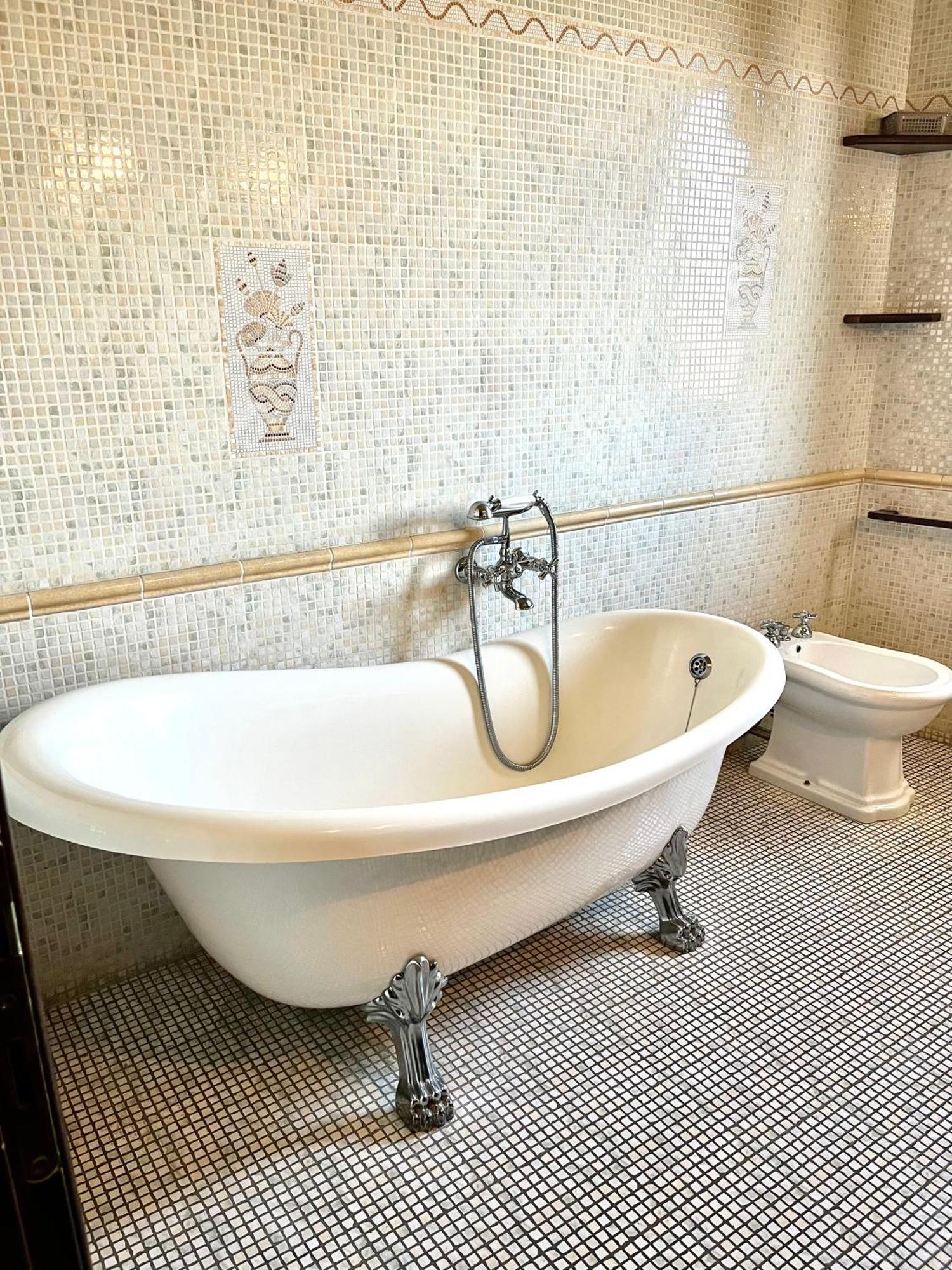 Al Capolinea Hotell Roma Eksteriør bilde