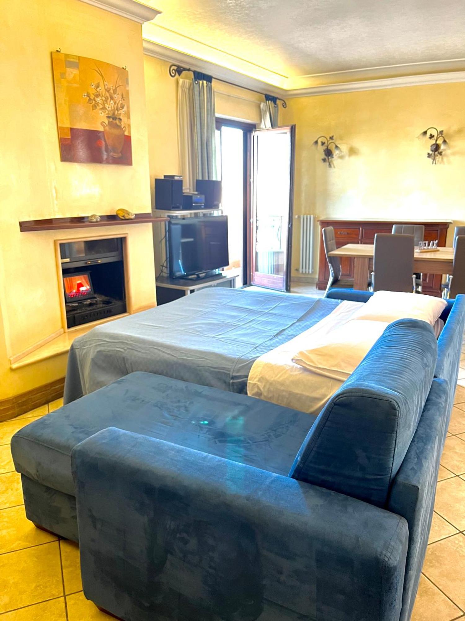 Al Capolinea Hotell Roma Eksteriør bilde